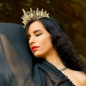 Meet your Posher, Alexandra